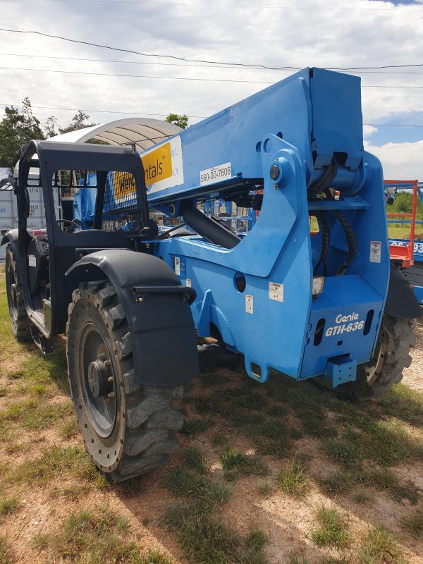 Used 2016 Genie GTH636 Telehandler - Image 2